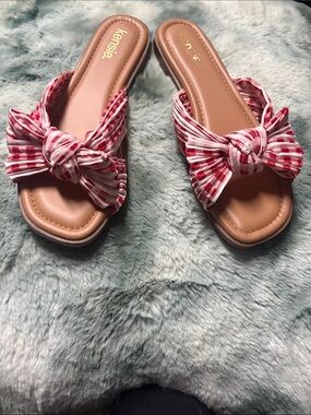 NWOT Kensie Red & White Striped Bow Slide Sandals
